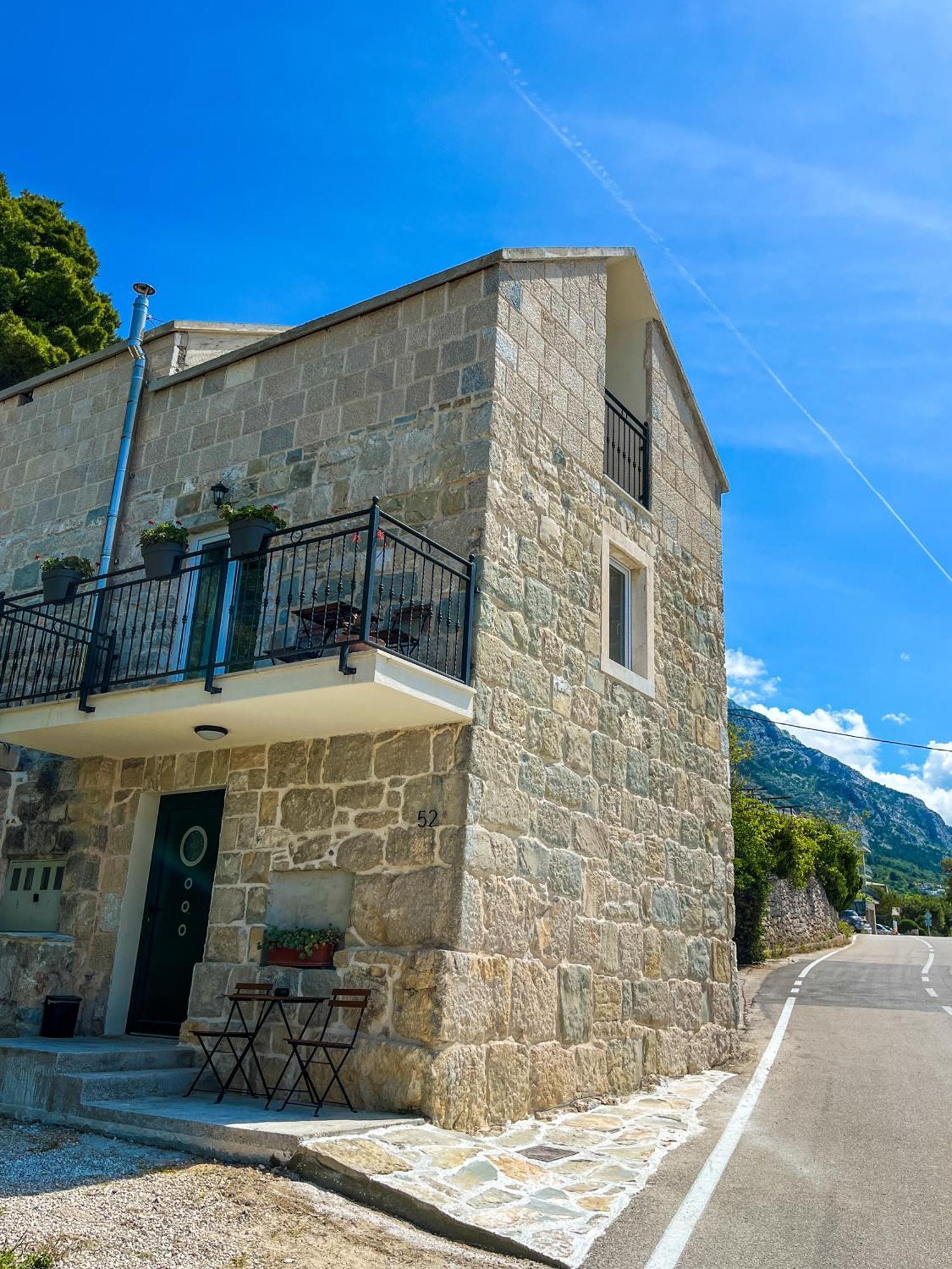 Old Stone House Klaric Apartment Brela Bagian luar foto
